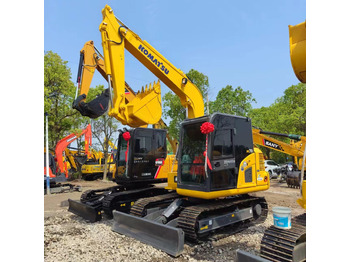 Excavadora de cadenas KOMATSU PC70-8: foto 2