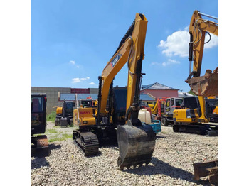 Excavadora de cadenas SANY SY135C: foto 4