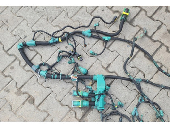Cables/ Alambres WIĄZKA INSTALACJA SILNIKA VOLVO FH 4 FM 4 D13K 22477020 P02: foto 2 Cables/ Alambres WIĄZKA INSTALACJA SILNIKA VOLVO FH 4 FM 4 D13K 22477020 P02: foto 2