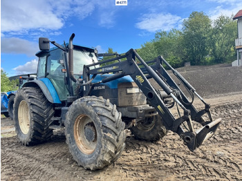 Tractor NEW HOLLAND TM135