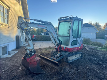 Excavadora TAKEUCHI