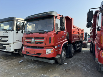 Camión volquete SINOTRUK HOWO