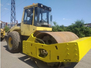 Compactador BOMAG