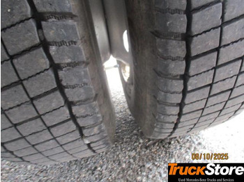 Camión multibasculante FUSO Canter 7C15: foto 2