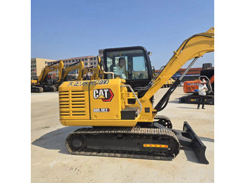 Miniexcavadora CATERPILLAR 305.5E2