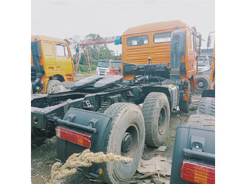 Cabeza tractora SHACMAN F3000 trailer head: foto 3