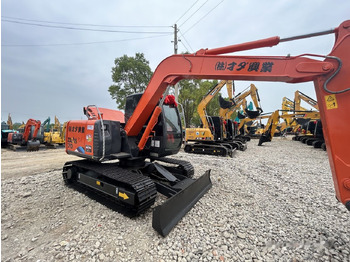 Excavadora de cadenas Hitachi ZX70: foto 3
