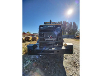 Cargadora de ruedas SDLG