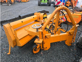 Barredora cucharón UNIMOG