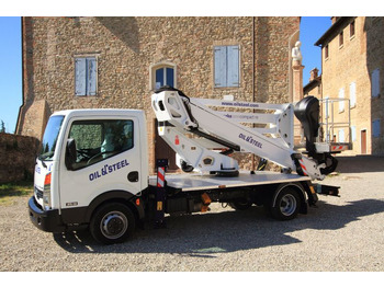 Camión con plataforma elevadora OIL&STEEL