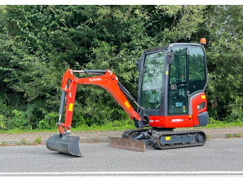 Miniexcavadora KUBOTA KX016-4