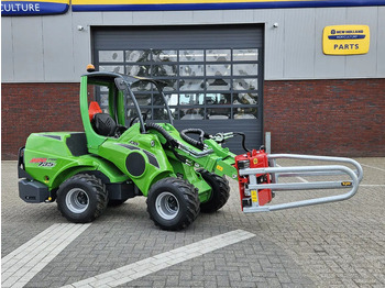 Minicargadora de cadenas Avant Mini-shovel 735i Rental met Kemp balenklem: foto 2