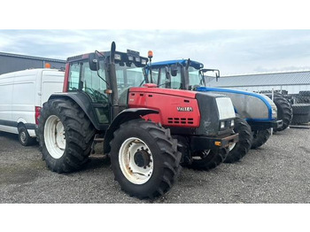 Tractor VALTRA 8450