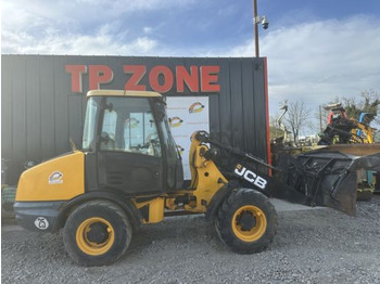 Cargadora articulada JCB