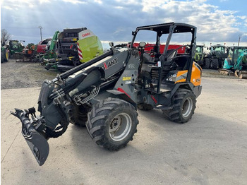 Cargadora de ruedas telescópica GIANT