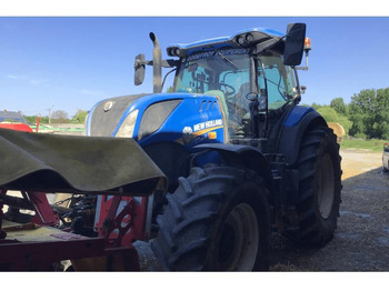 Tractor NEW HOLLAND T7