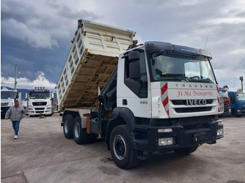 Camión grúa IVECO Trakker