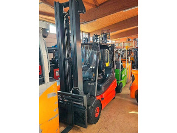 Carretilla elevadora eléctrica LINDE E25