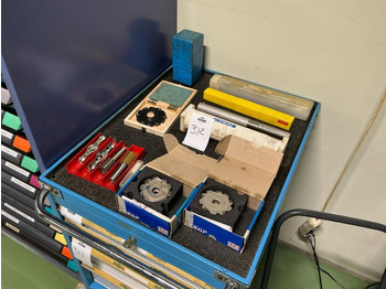 Máquina para metal