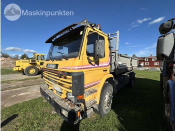 Camión volquete SCANIA P93