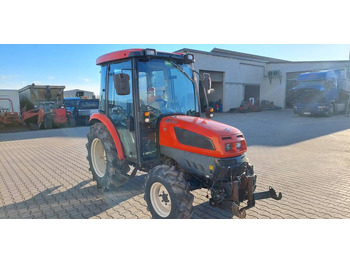 Tractor Kioti EX50 HST 50KM klimatyzacja przedni TUZ: foto 4 Tractor Kioti EX50 HST 50KM klimatyzacja przedni TUZ: foto 4