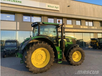 Tractor JOHN DEERE 6215R