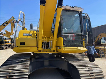 Excavadora de cadenas KOMATSU PC200-8: foto 4