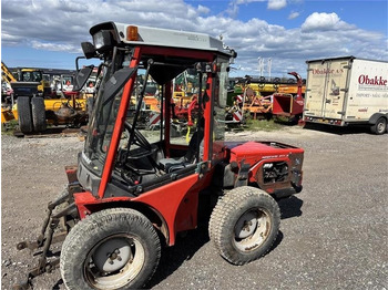 Tractor municipal