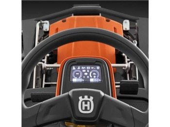 Leasing de Husqvarna R 316TsX AWD inkl. Combi 112 cm klipperbord Husqvarna R 316TsX AWD inkl. Combi 112 cm klipperbord: foto 2 Leasing de Husqvarna R 316TsX AWD inkl. Combi 112 cm klipperbord Husqvarna R 316TsX AWD inkl. Combi 112 cm klipperbord: foto 2