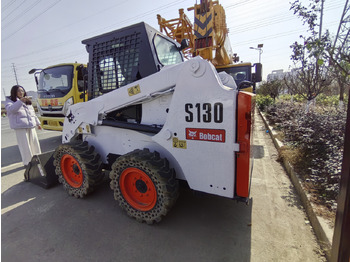 Minicargadora BOBCAT S130