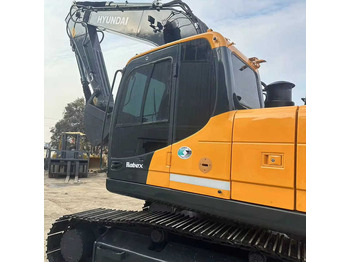 Excavadora HYUNDAI