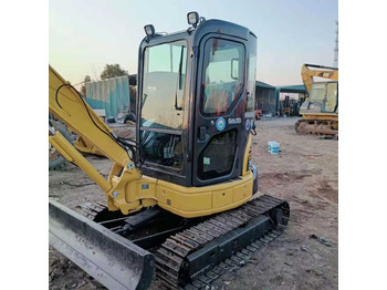 Excavadora KOMATSU PC35MR-2