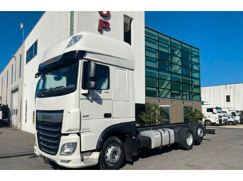Camión chasis DAF XF 480