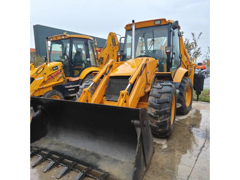 Retroexcavadora JCB 4CX