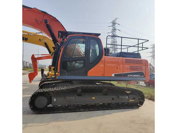 Excavadora de cadenas DOOSAN DX300LC