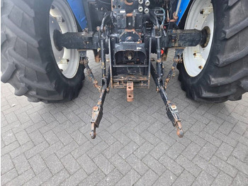 Tractor New Holland TL 90 A: foto 5 Tractor New Holland TL 90 A: foto 5
