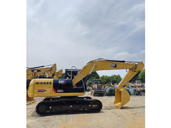 Excavadora de cadenas CATERPILLAR 320D2