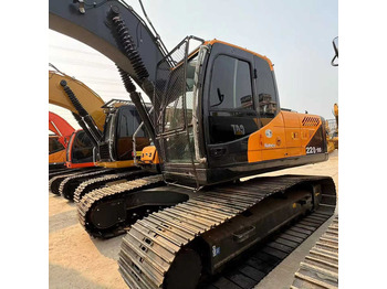 Excavadora HYUNDAI
