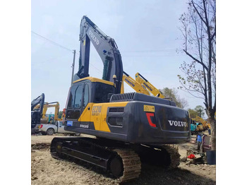 Excavadora VOLVO EC210