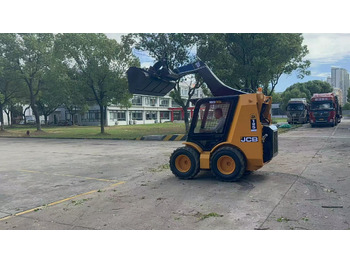 Minicargadora JCB ROBOT 185