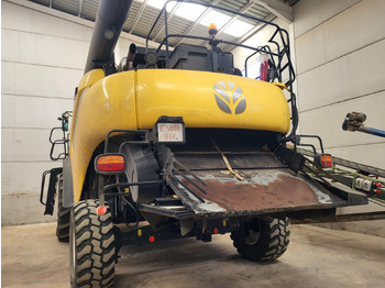 Cosechadora New Holland CR9080: foto 2 Cosechadora New Holland CR9080: foto 2