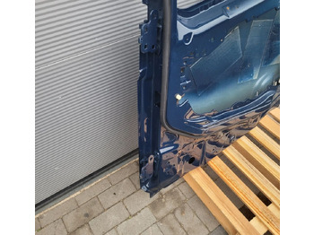 Puerta y piezas para Camión DRZWI VOLVO FH4 FH5 ORYGINAŁ RH. CHWALIM116: foto 4 Puerta y piezas para Camión DRZWI VOLVO FH4 FH5 ORYGINAŁ RH. CHWALIM116: foto 4