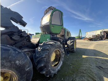 Procesadora forestal JOHN DEERE