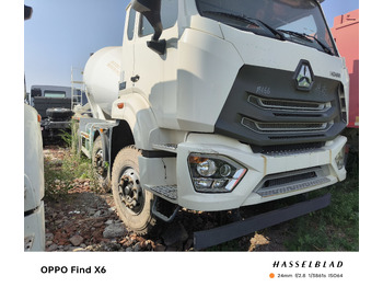 Camión hormigonera SINOTRUK HOWO