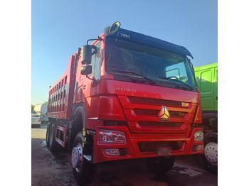 Camión SINOTRUK HOWO