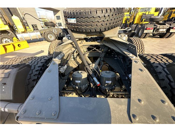 Cabeza tractora SINOTRUK Howo New Model 371 HP Truck Head for Sale In Zambia: foto 5