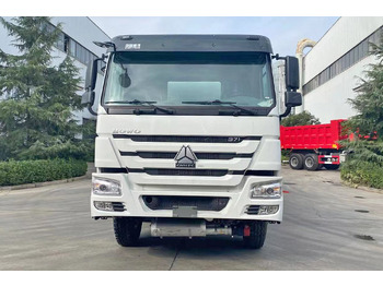 Leasing de SINOTRUK Howo 371 Petrol Tank Truck Price for Sale in Saudi Arabia SINOTRUK Howo 371 Petrol Tank Truck Price for Sale in Saudi Arabia: foto 3