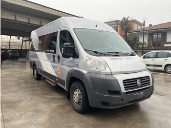 Minibús FIAT Ducato