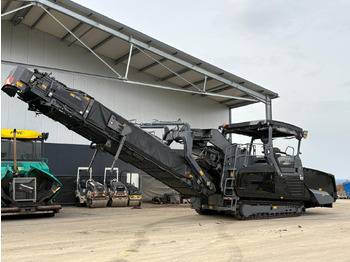 Pavimentadora de asfalto VÖGELE