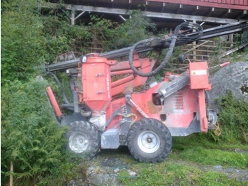 Perforadora Sandvik Commando DC 300 R: foto 1